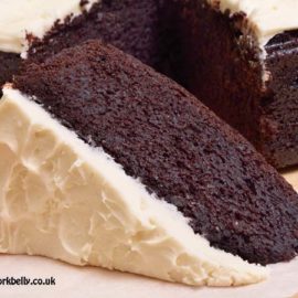 Guinness and blackcurrant cake © rosemaryandporkbelly.co.uk