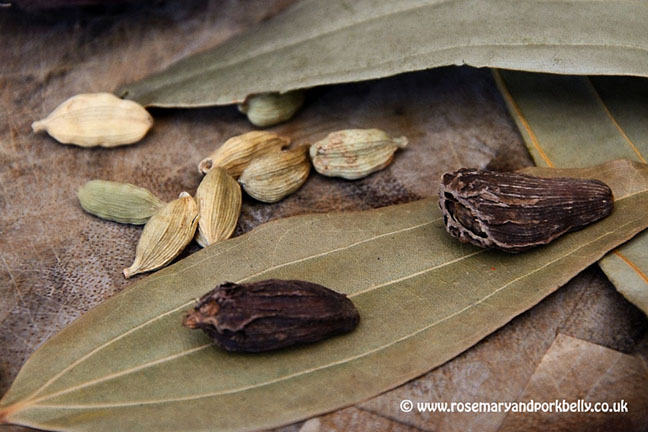 Indian bayleaf and cardamom seeds
