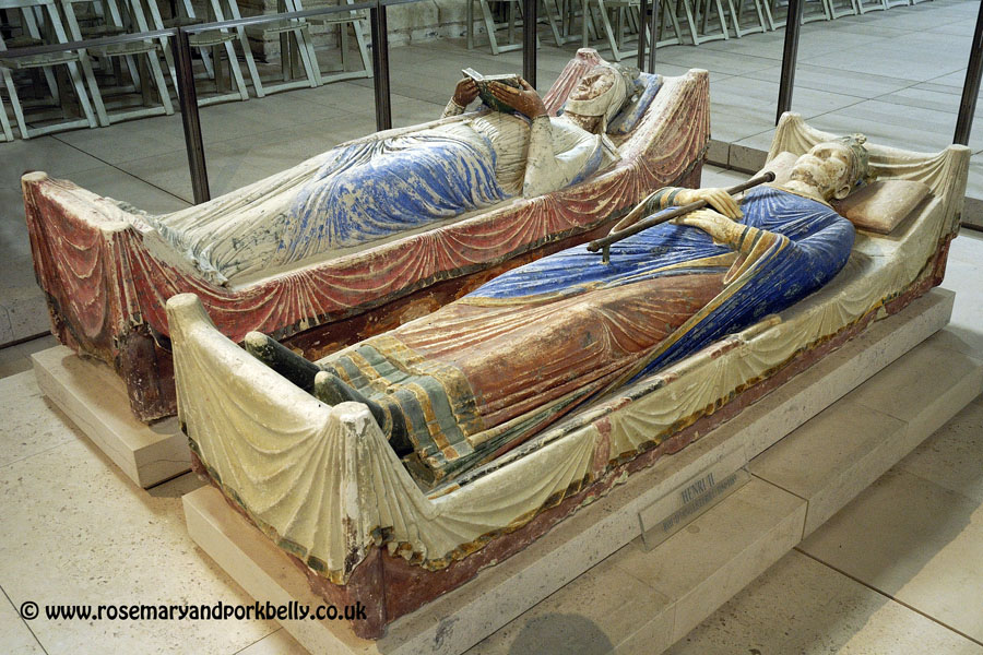 Eleanor of Aquitaine and Henry II - Fontevraud Abbey Anjou France