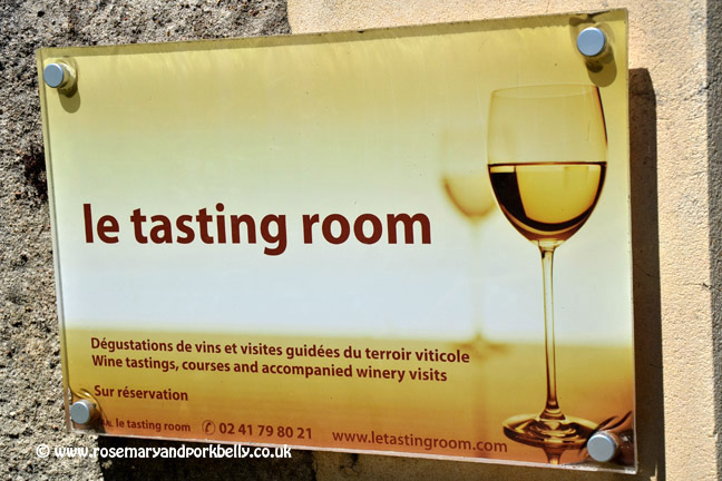 Le Tasting Room sign