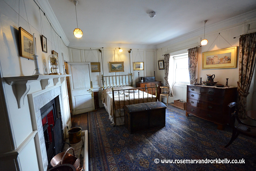 Master bedroom - Preston Manor Brighton