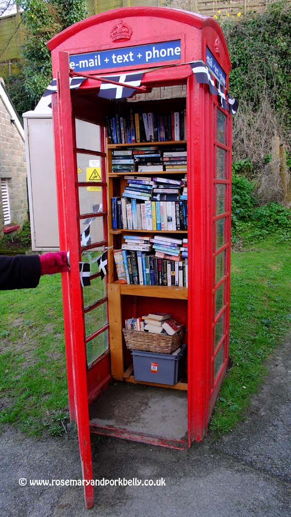 Telephone box library - Gorran Haven Cornwall
