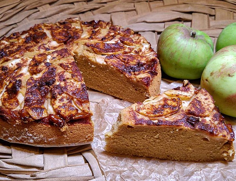 Apple and Brandy cake