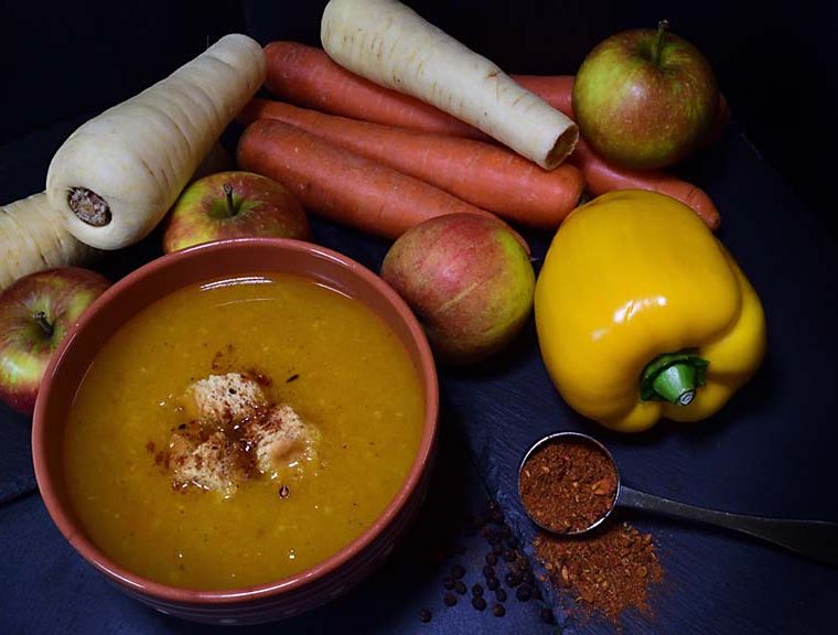 Apple and parsnip soup © rosemaryandporkbelly.co.uk