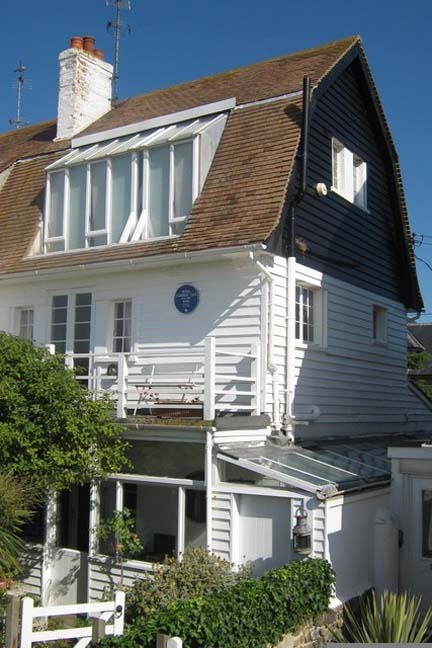 Seaway Cottage - Whitstable, Once home to actor Peter Cushing (1913 - 1994)