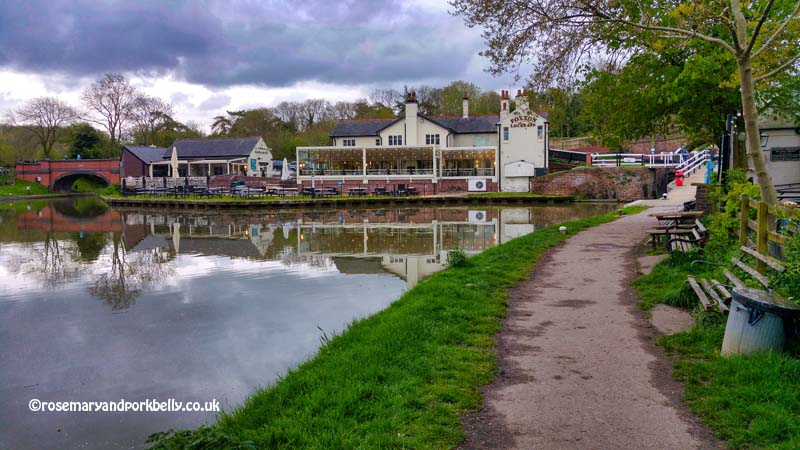 Foxton Locks Inn Grand Union Canal Leicestershire