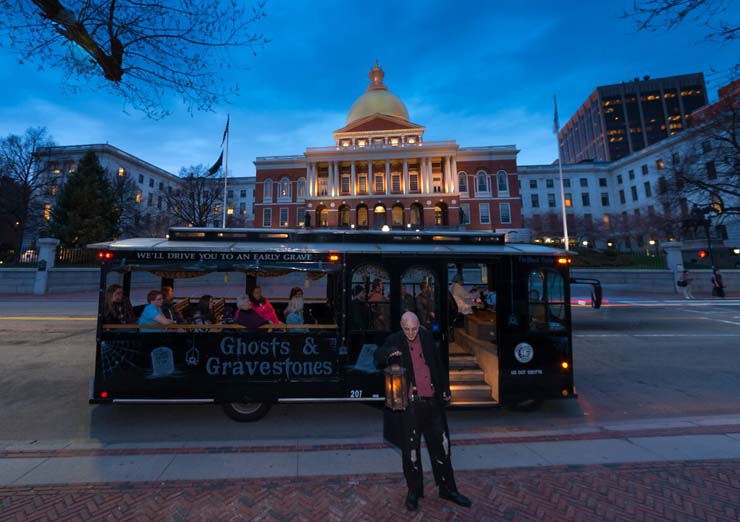 Boston State House Ghosts and Gravestones tour Boston © Historic Tours of America