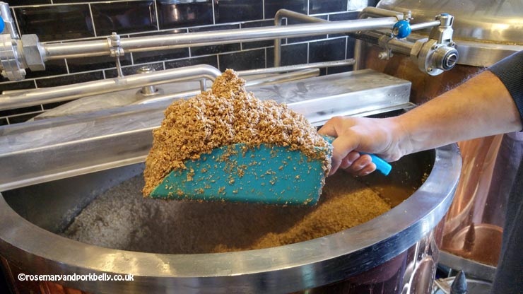 Cleaning out the mash tun, Brewhouse and Kitchen Portsmouth © rosemaryandporkbelly.co.uk