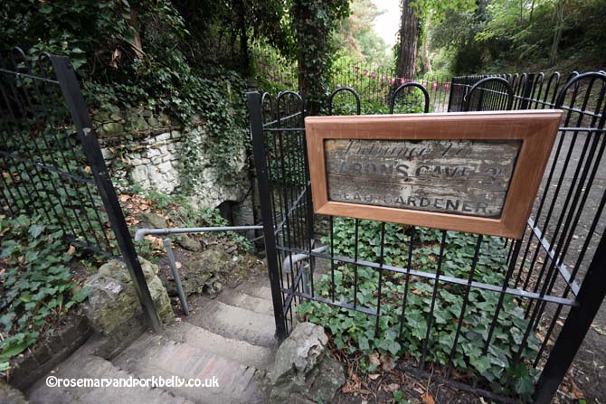 Reigate Caves, Baron's cave entrance © rosemaryandporkbelly.co.uk