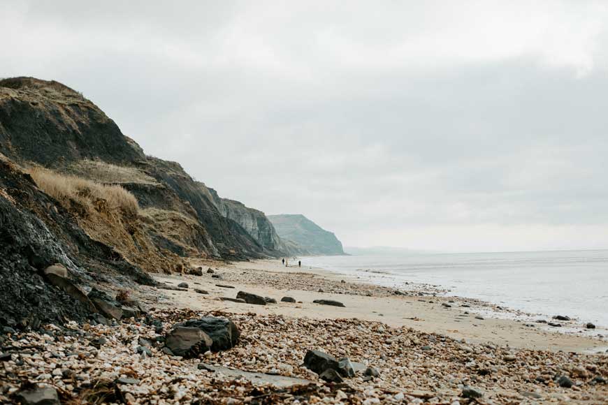 Charmouth beach Devon © Ashleigh Joy Photography, Unsplash