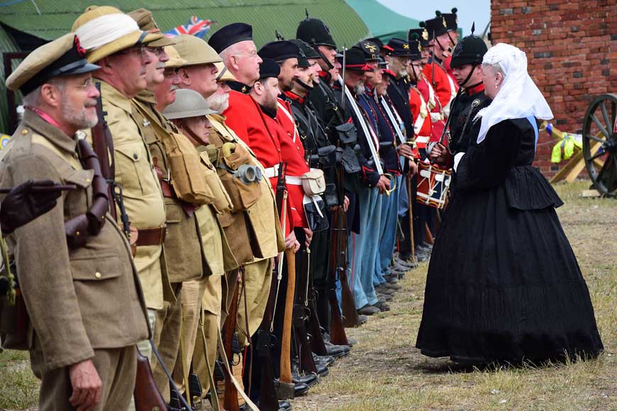 Queen Victoria reviews the troops, Shoreham Fort © rosemaryandporkbelly.co.uk
