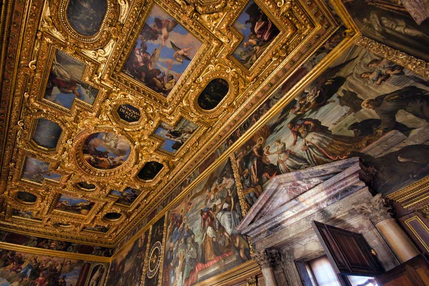 Ornate rooms of the Doge's Palace Venice, Italy © rosemaryandporkbelly.co.uk