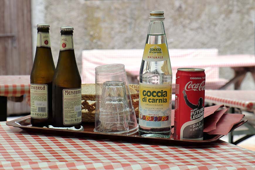 Tray of drinks, Malga Mure Paderno del Grappa © rosemaryandporkbelly.co.uk
