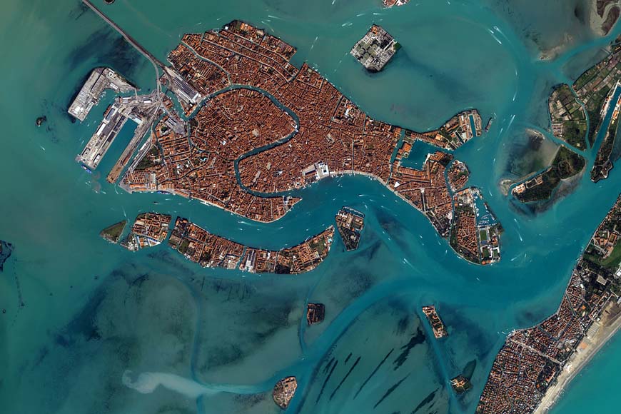 Venice aerial view, © Robert Simmon, NASA’s Earth Observatory