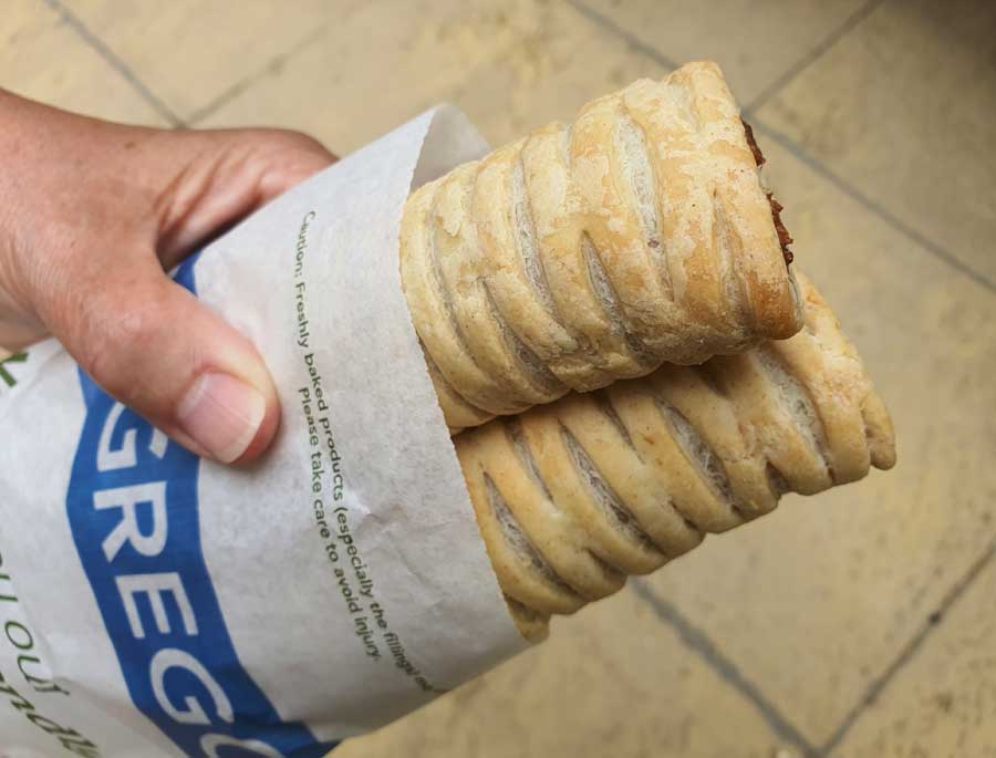 Greggs vegan sausage rolls ©rosemaryandporkbelly