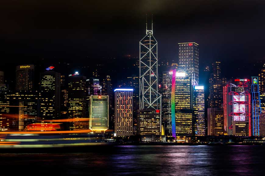 Hong Kong banking district at night © Michael Siebert, Pixabay