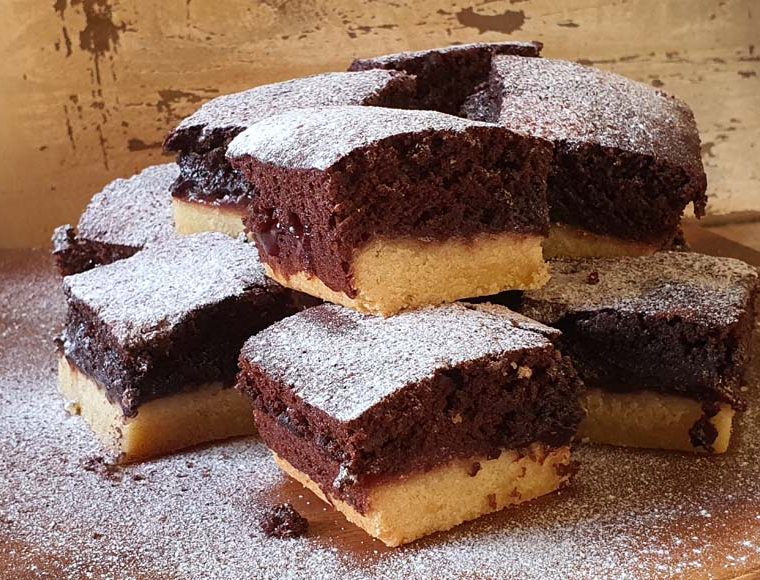 Shortbread brownie with strawberry © rosemaryandporkbelly.co.uk