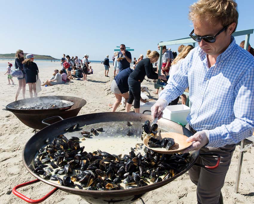 Tresco and Bryher between island pop-up event © James Darling Photography