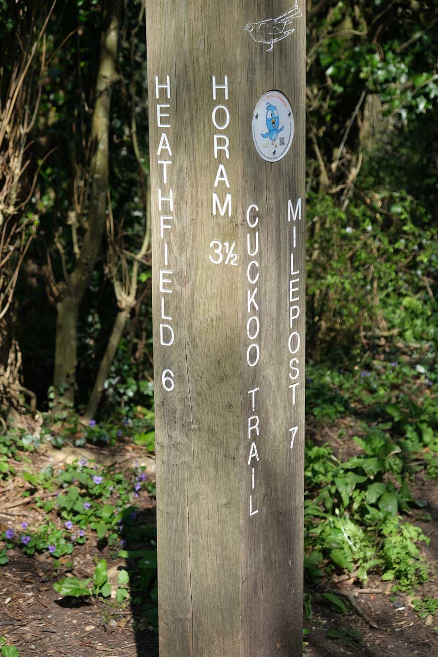Cuckoo Trail milepost, East Sussex ©rosemaryandporkbelly