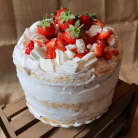 Eton Mess Cake with meringue and strawberries ©rosemaryandporkbelly