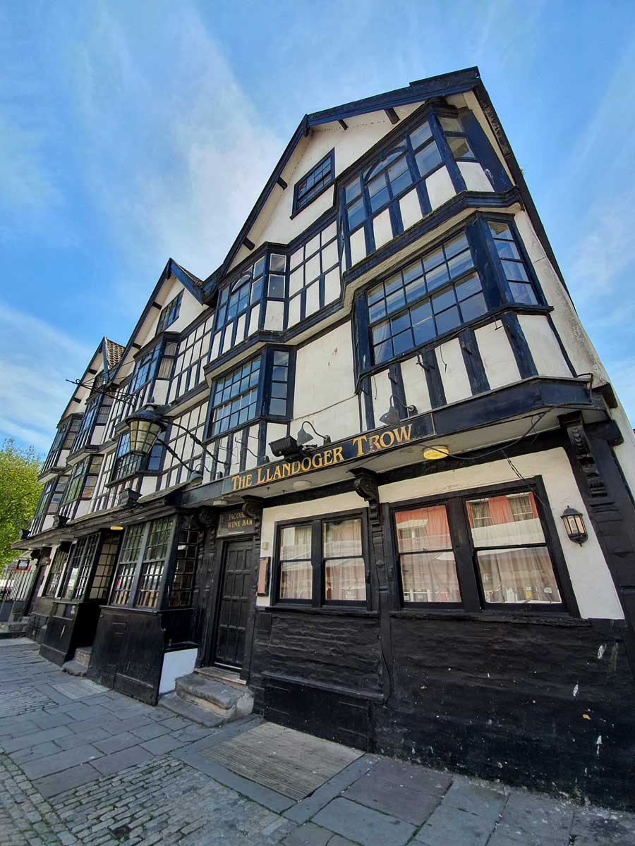 The Llandoger Trow pub Bristol UK © rosemaryandporkbelly