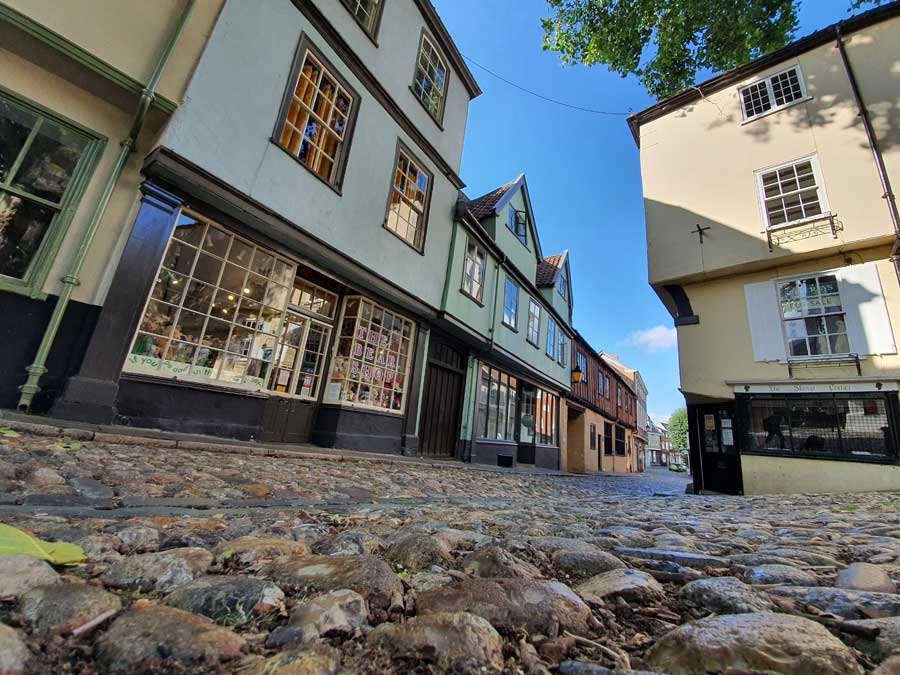 Cobbled streets of Elm Hill Norwich © rosemaryandporkbelly