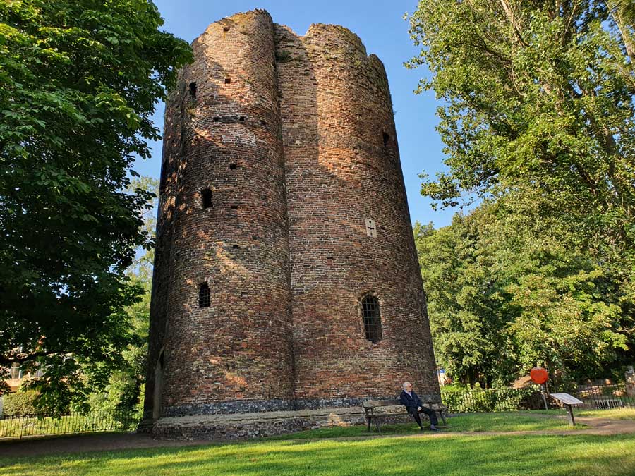 Cow Tower Riverside walk Norwich ©rosemaryandporkbelly