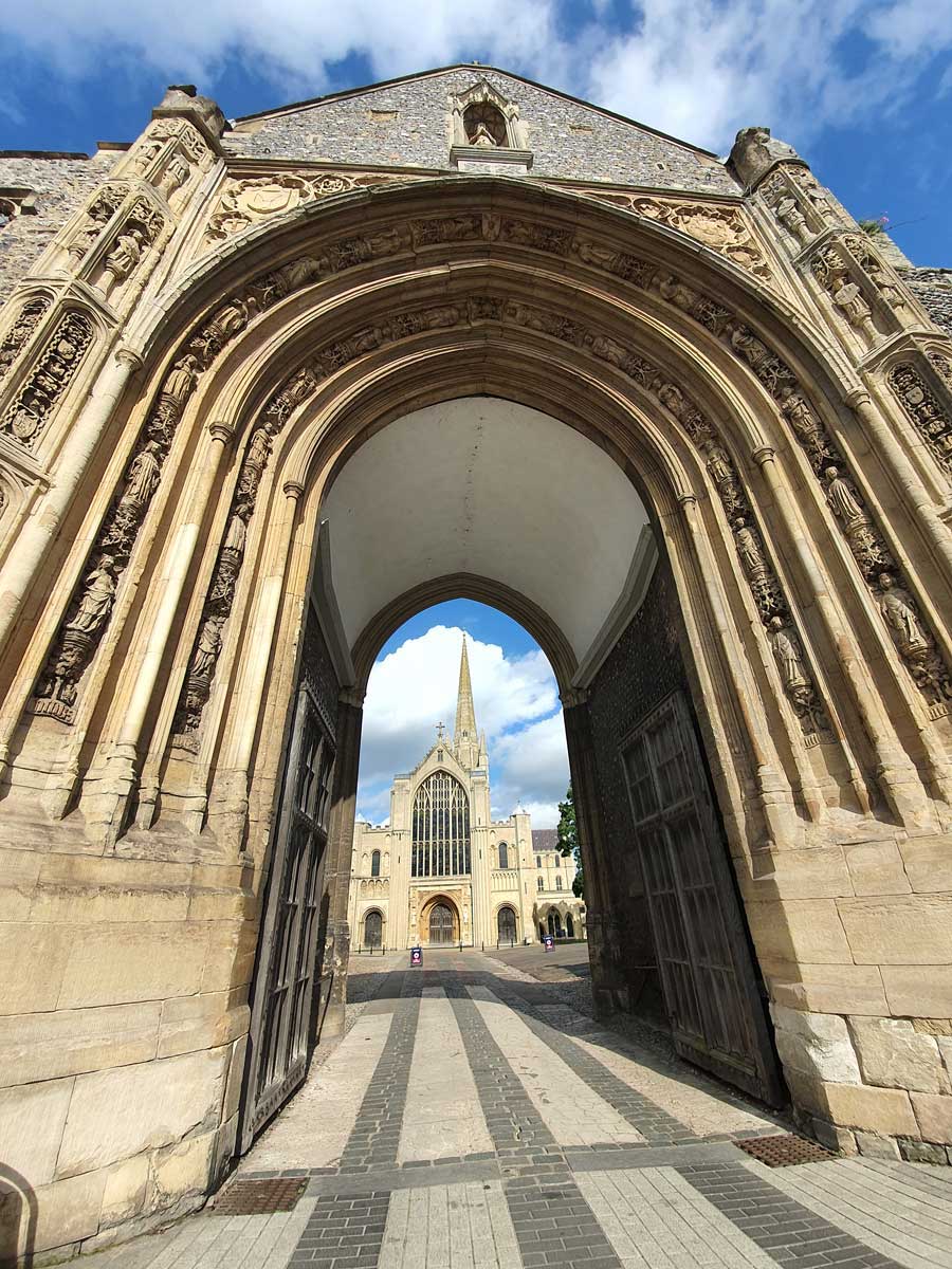 Erpingham Gate Norwich Cathedral ©rosemaryandporkbelly