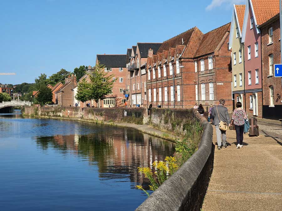 Riverside Walk Norwich Norfolk ©rosemaryandporkbelly