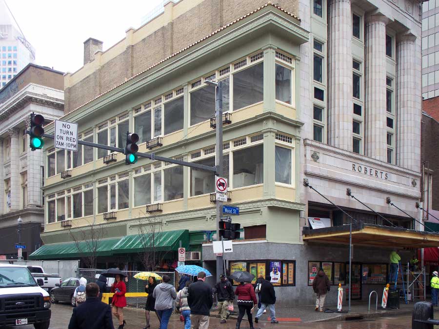 Skinny Building Pittsburgh USA © Cbaile19 Wikimedia (CC0 1.0)