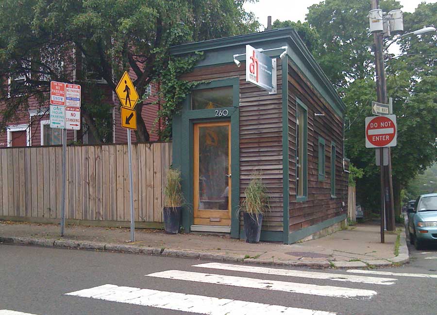 Spite house at 260 Concord Ave, Cambridge, MA, USA © Arnold Reinhold Wikimedia