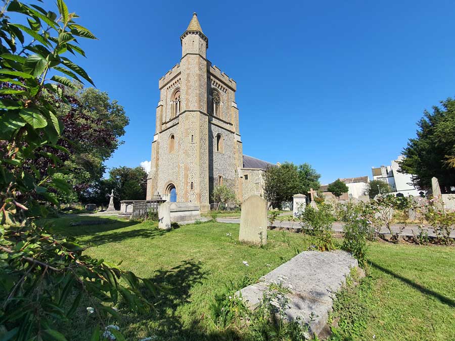 St Andrew's church Hove UK  ©rosemaryandporkbelly

Hidden Hove