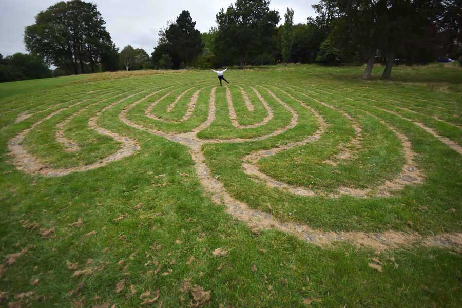 The Finger Maze Hove Park ©rosemaryandporkbelly