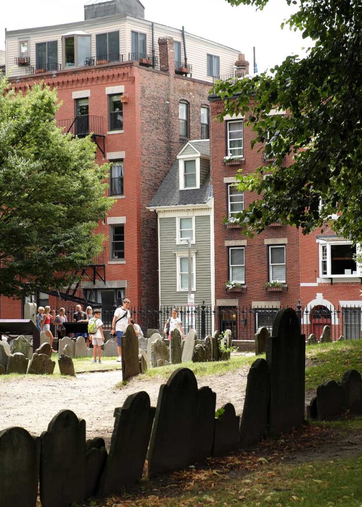 The Skinny House, Boston USA one of many Spite Houses ©rosemaryandporkbelly