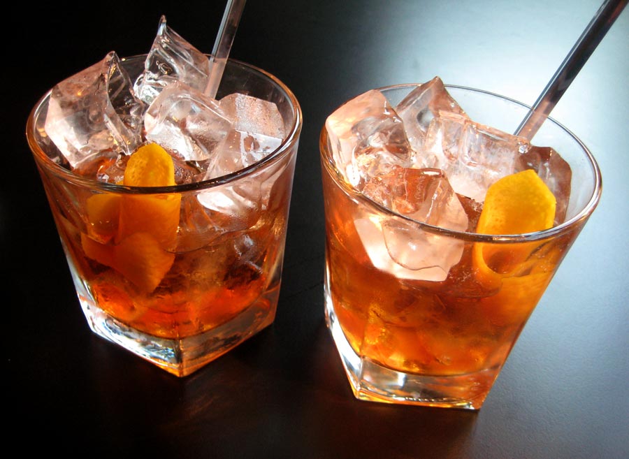 2 Old Fashioned cocktails