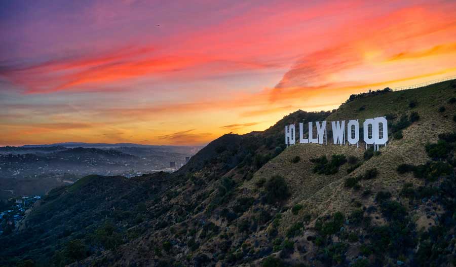 Hollywood sign California USA © Venti Views Unsplash