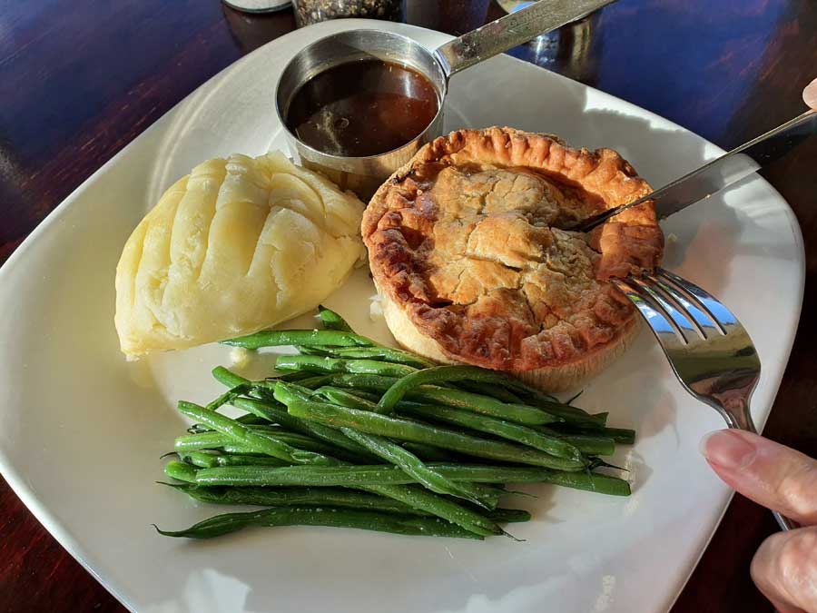 Vegan pie at Sir Stanley Gray Ramsgate Kent ©rosemaryandporkbelly