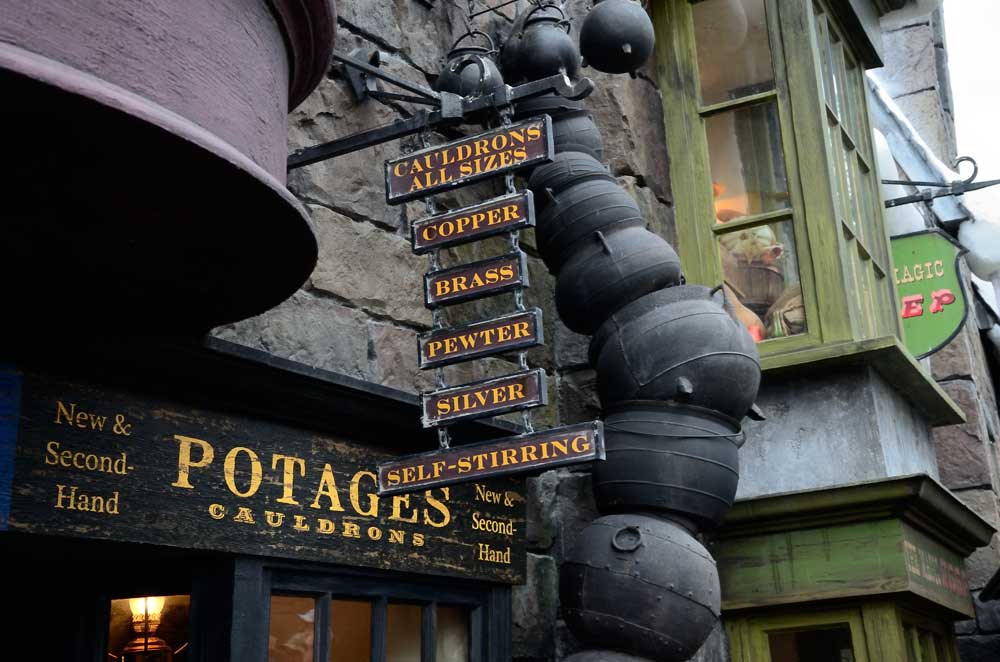 The Hogsmeade Cauldron shop - Universal Islands of Adventure Florida