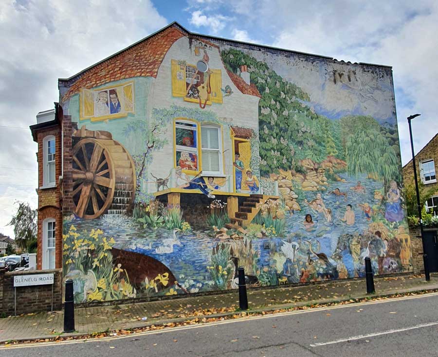 Christine Thomas mural - Big Splash on Glenelg Road Brixton London