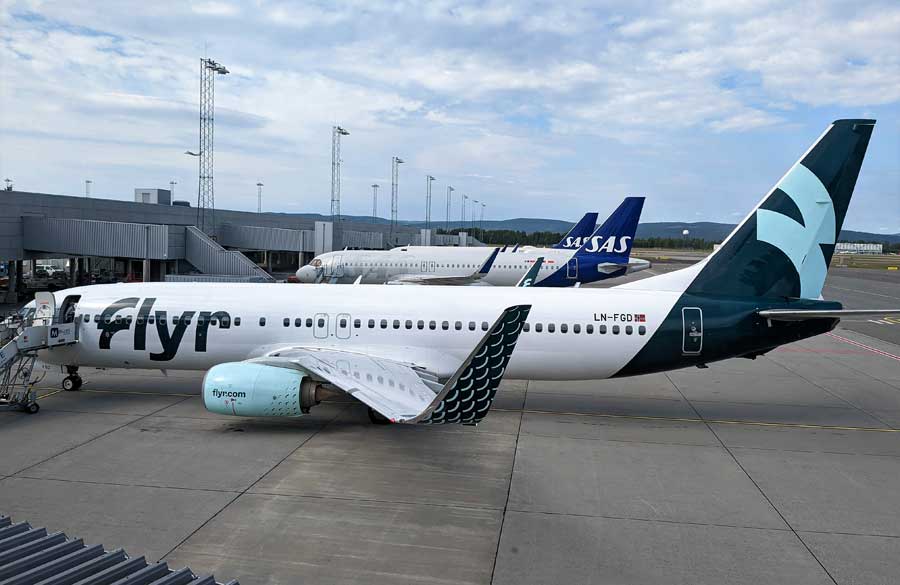 Flyr, LN-FGE, Boeing 737-8 MAX at airport terminal