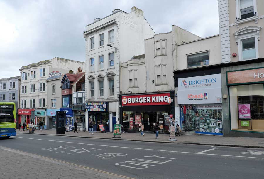 Exterior of Burger King in North Street Brighton March 2023. Formerly a cinema
Bijou Electric Empire (1911-1913)
Bijou Select Palace (1913-1915)
Prince's Electric Theatre (1915-1918)
Prince's Cinema (1919-1947)
Prince's News Theatre (1947-1967)
Jacey Cinema (1967-1969)
Brighton Film Theatre (1969-1978)
Cinescene (1979-1983)