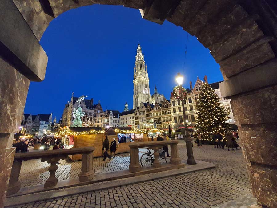 Christmas market in Grote Markt, Antwerp, Belgium